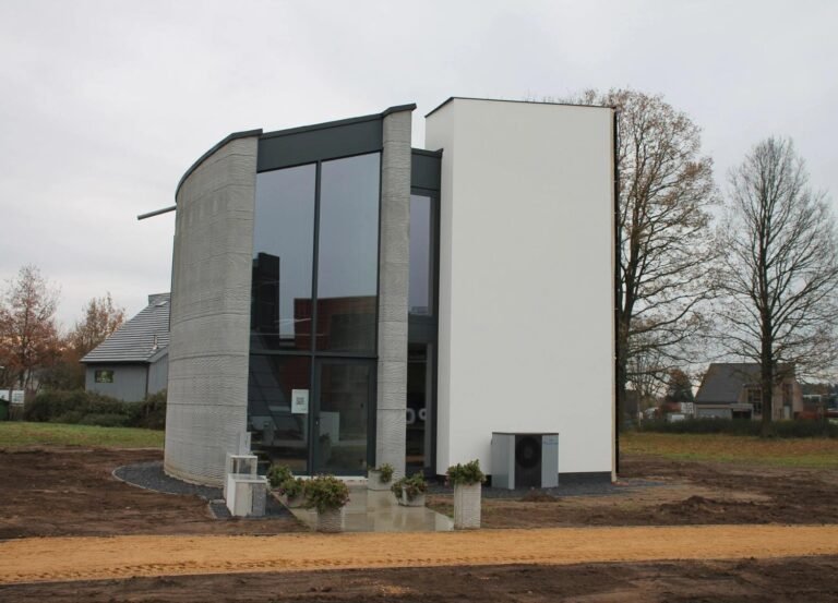 Kamp-C-Saga-Space-Architects