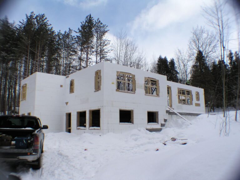 Icf Walls Winter Pour - Ontario house by the builder