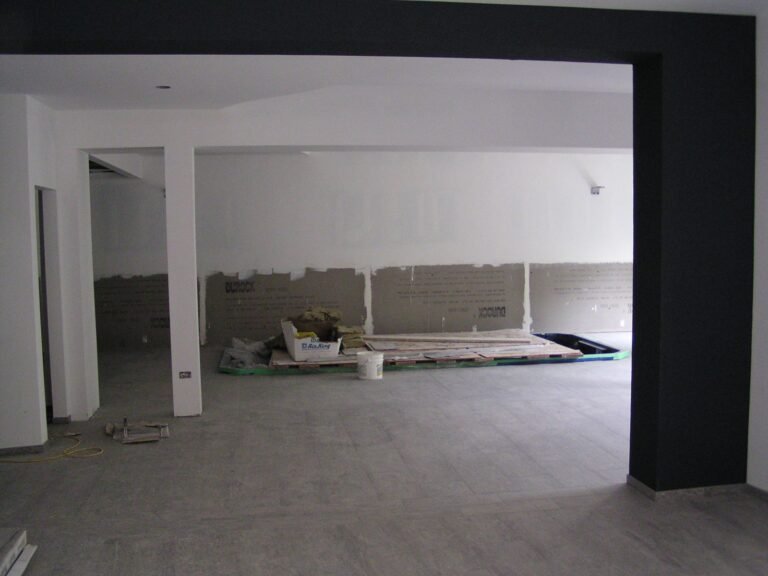 Open basement drywall stage, Ontario